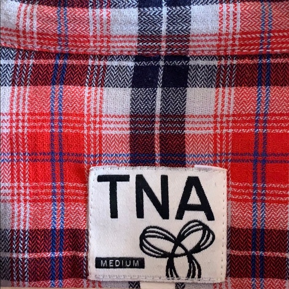 // TNA - Aritzia Boyfriend Plaid // - Picture 3 of 4